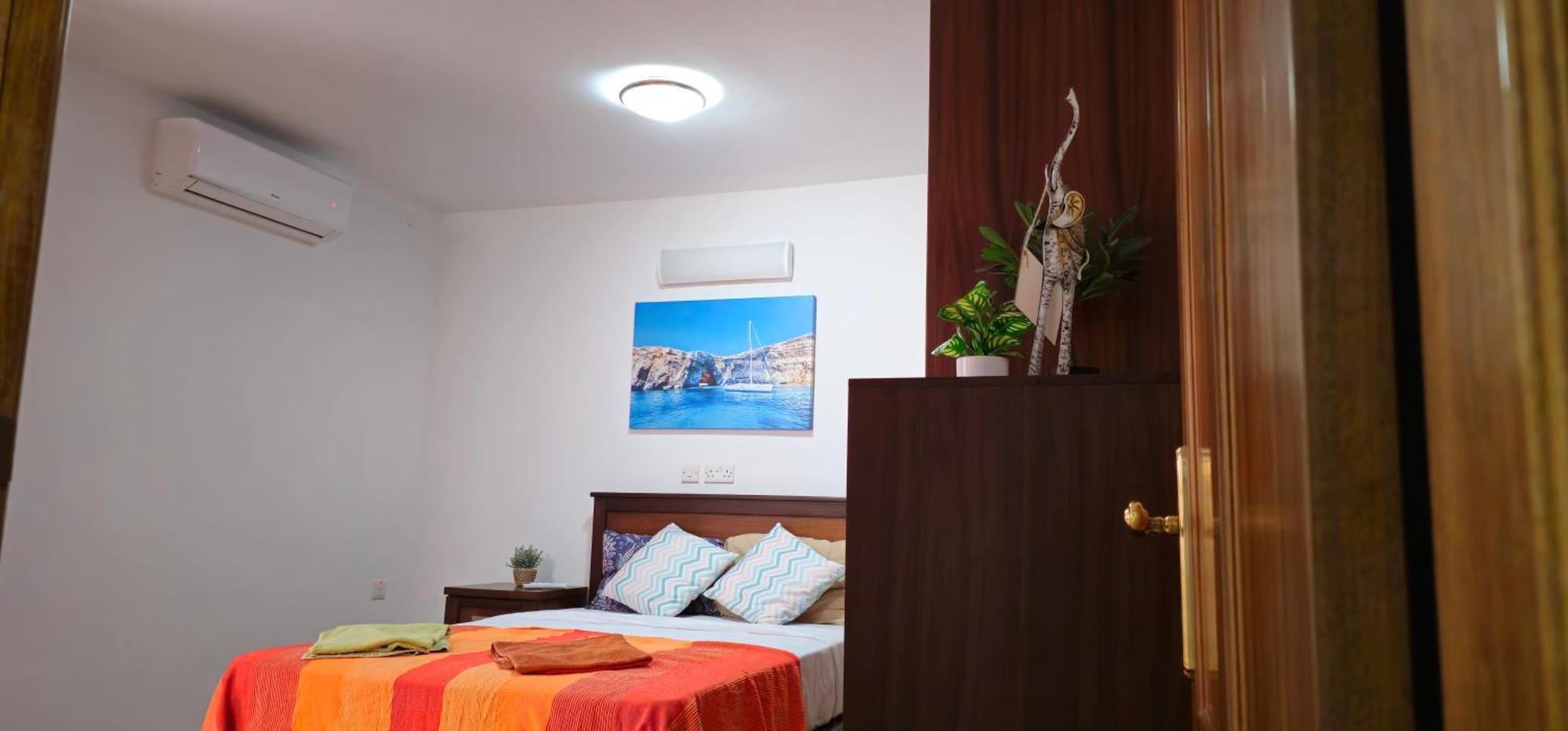 3 Floors Villa On Promenade 4 Bedrooms 3 Bathrooms V1 Sliema Buitenkant foto